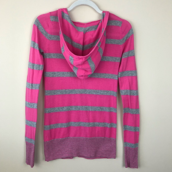 ⚡️3/$15⚡️ Victoria Secret Pink and Grey Cardigan - Picture 2 of 8
